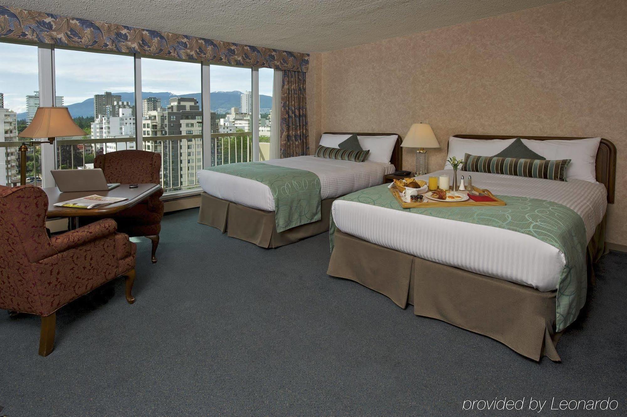 Coast Plaza Hotel And Suites Vancouver Bilik gambar